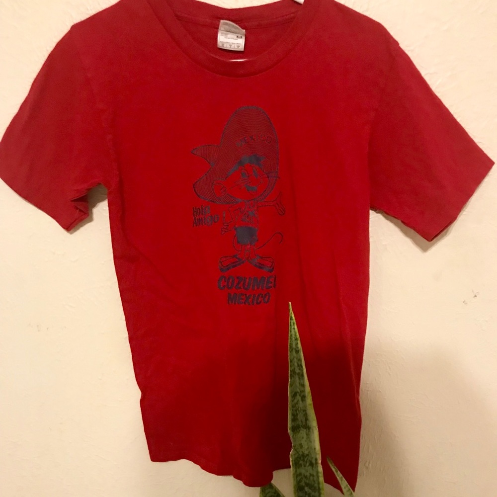 Red vintage Mexican t shirt